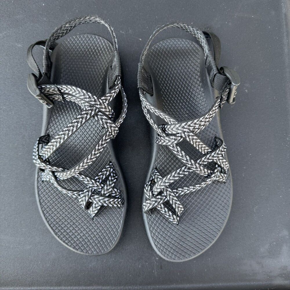 Chaco ZX/2 Cloud Toe Loops Sandals Black White Chevron Outdoor Summer Size 7 EUC - Picture 2 of 7